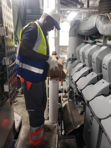 Intervention sur le moteur principal du Walo